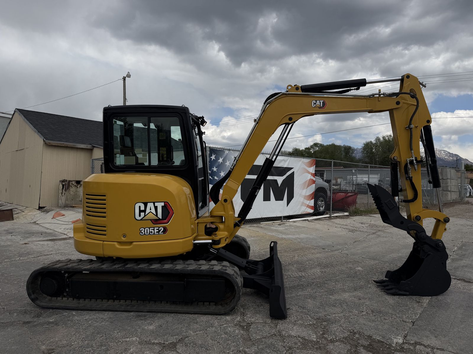 Cat 305E2 CR Mini Excavator Tractor Great Condition Ready To Work