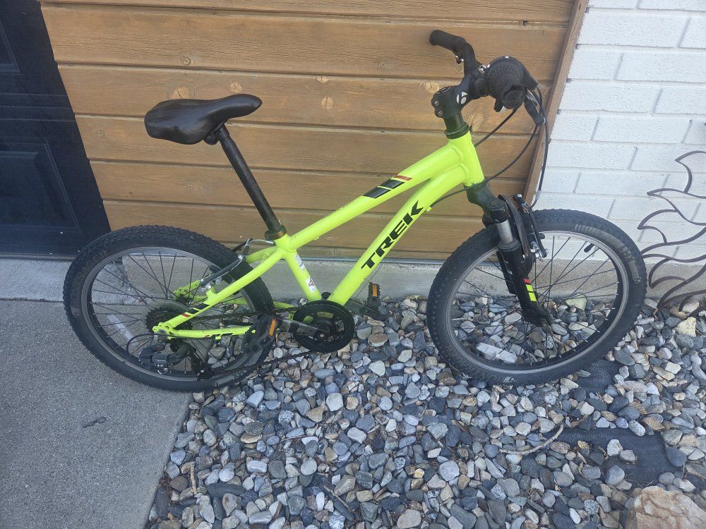 Trek Precaliber 20" Kids' Mountain Bike - Yellow, 7-Speed