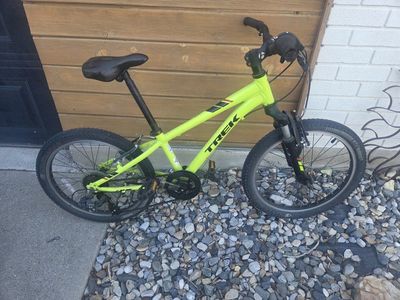 Trek Precaliber 20" Kids' Mountain Bike - Yellow, 7-Speed