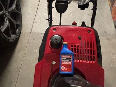 Honda Snowblower HS720
