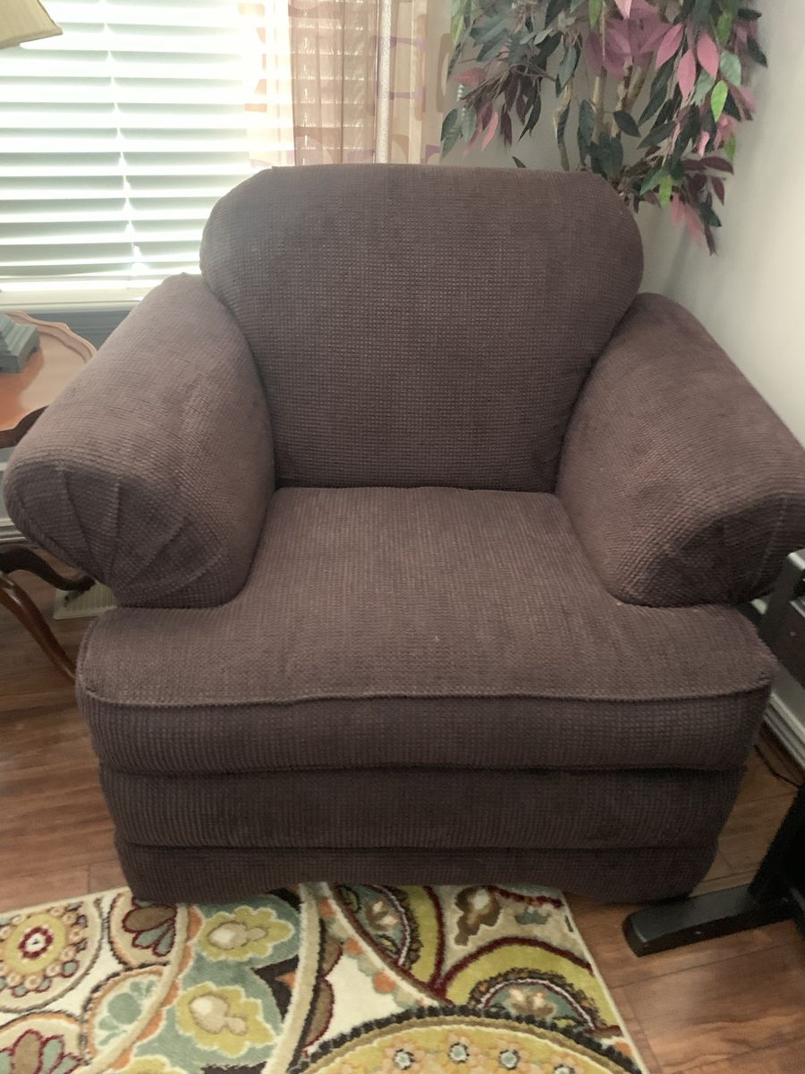 Main image 3