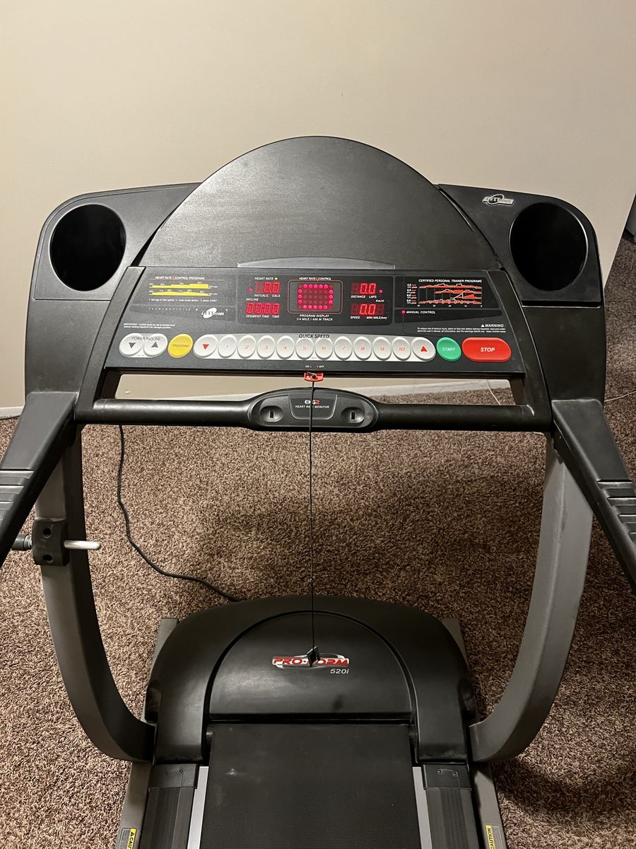 ProForm 520i Treadmill - Folding Cardio Machine