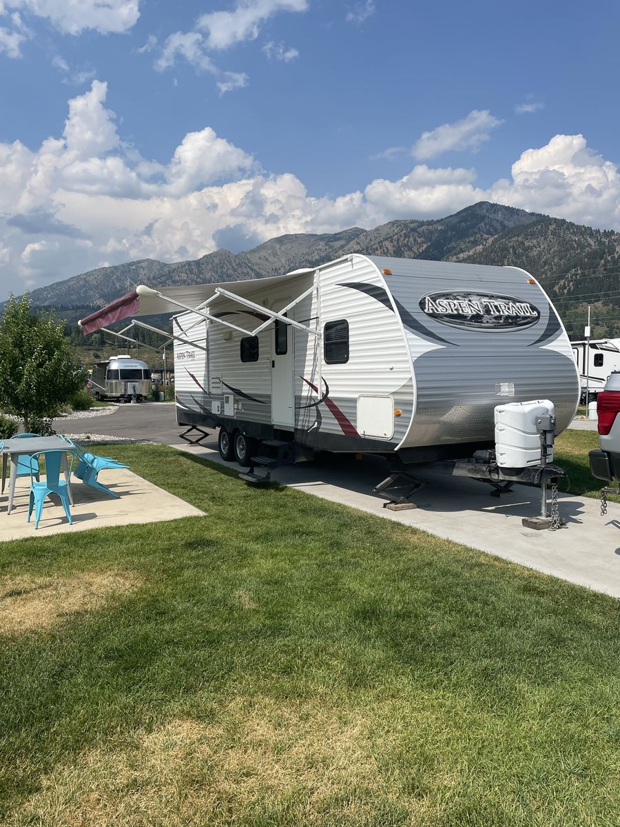 2013 Aspen Trail camper trailer