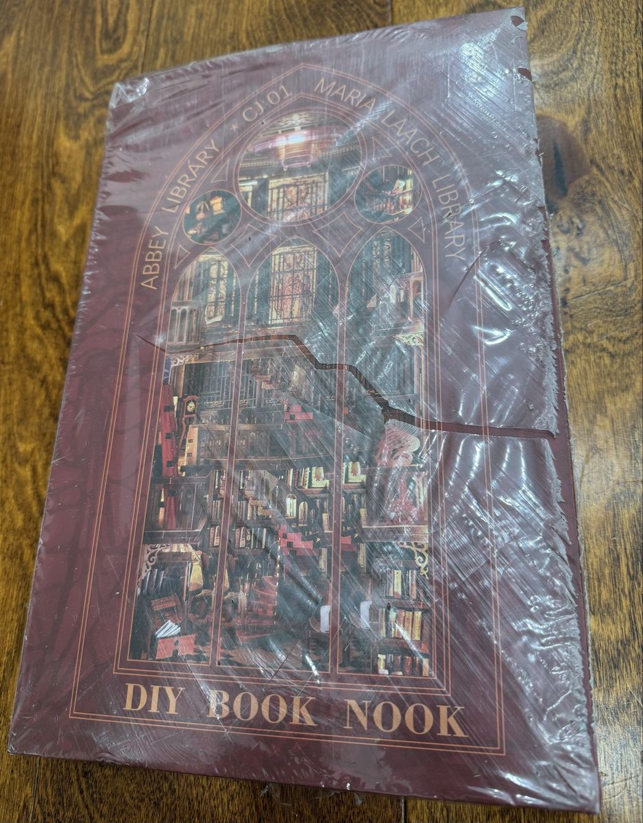 MiniCity Book Nook Kit Abbey Library