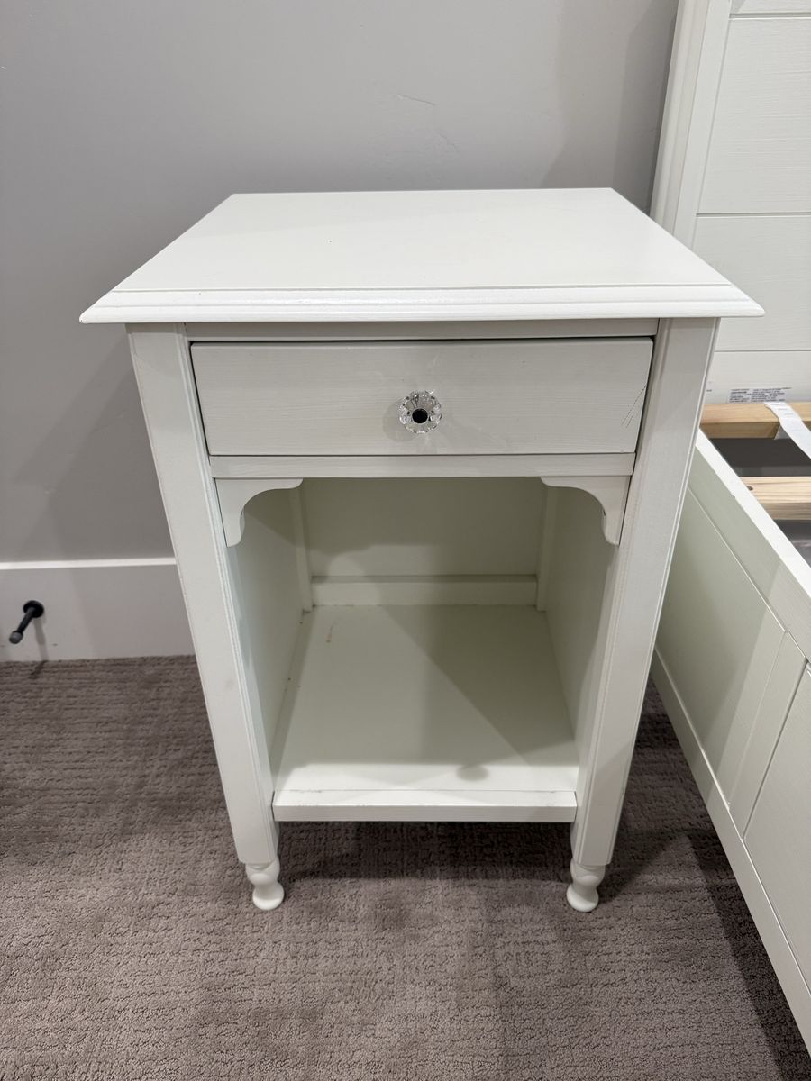 Pottery Barn Solid Wood White Nightstand / End Table