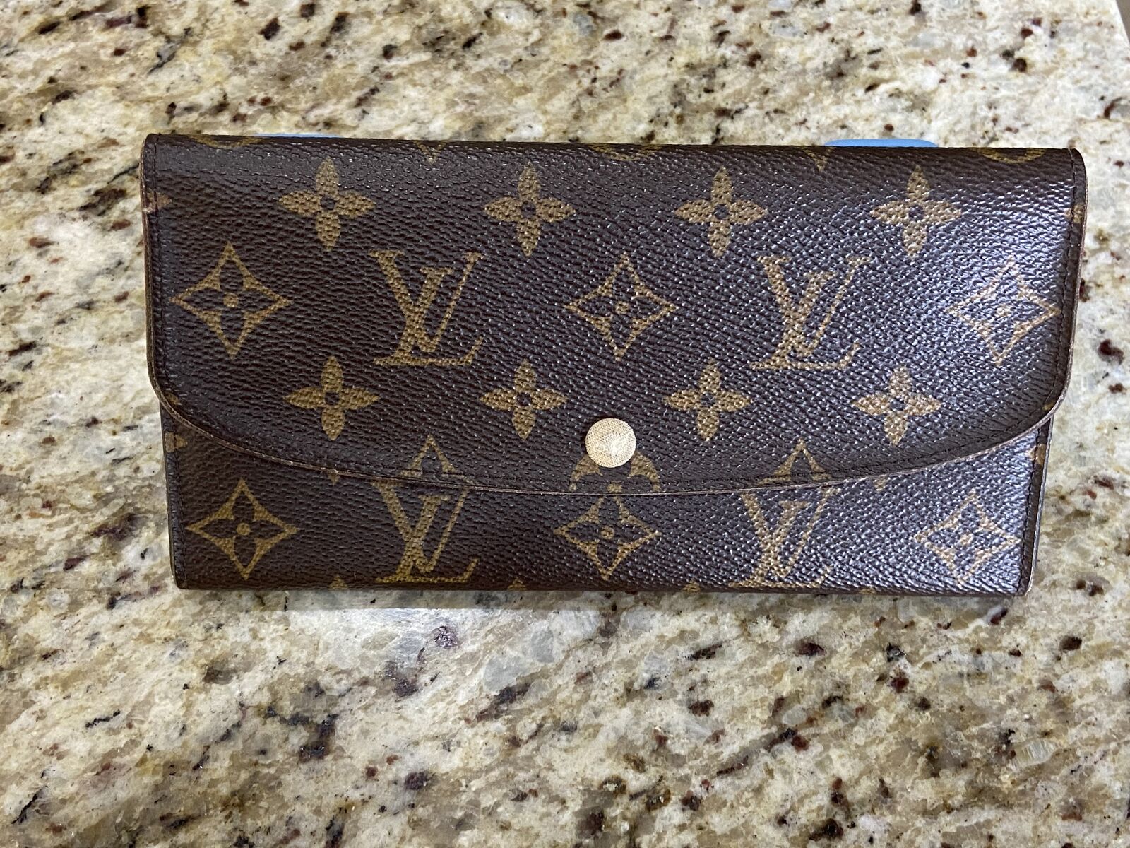 Louis Vuitton Monogram Emilie Wallet Pink Interior