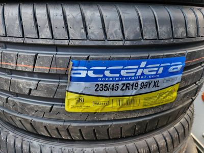 235/45r19 accelera radial