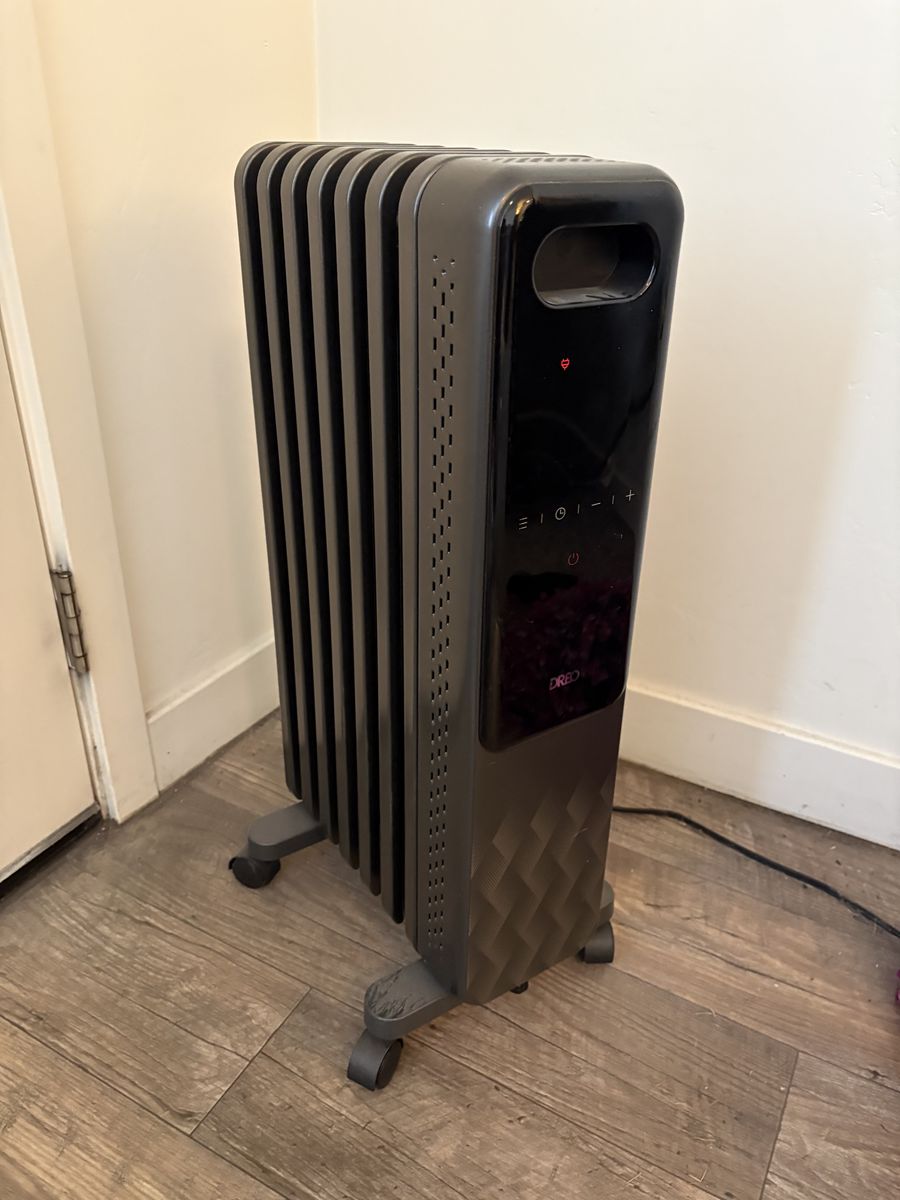 Oil space heater, great condition