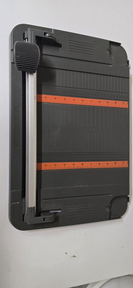 Fiskars SureCut Deluxe Craft Paper Trimmer 12 Inch Scrapbooking Cutter Tool