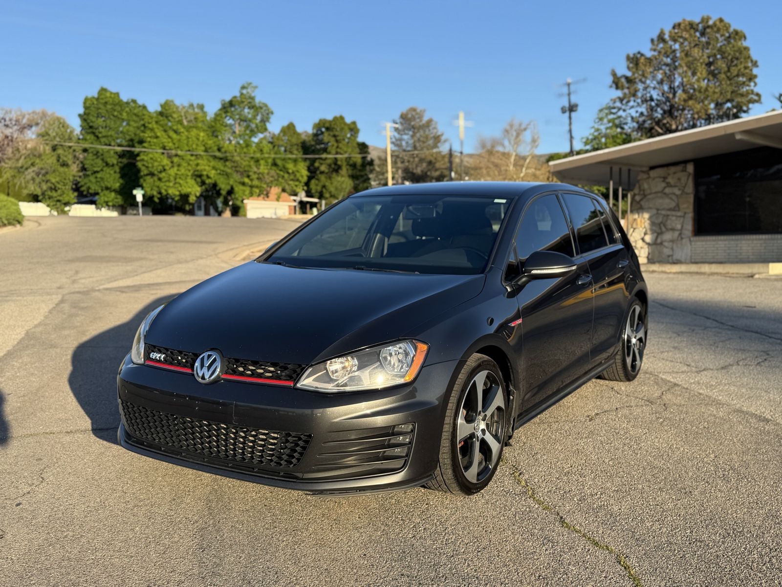 2017 Volkswagen Golf GTI 