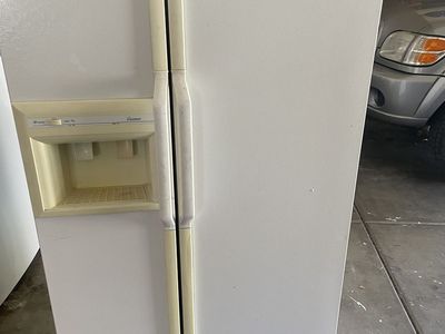 Amana Refrigerator