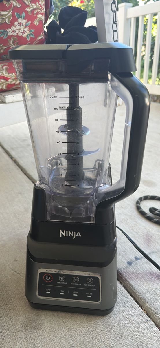 Ninja Auto-iQ Total Crushing Power Blender 72oz Black