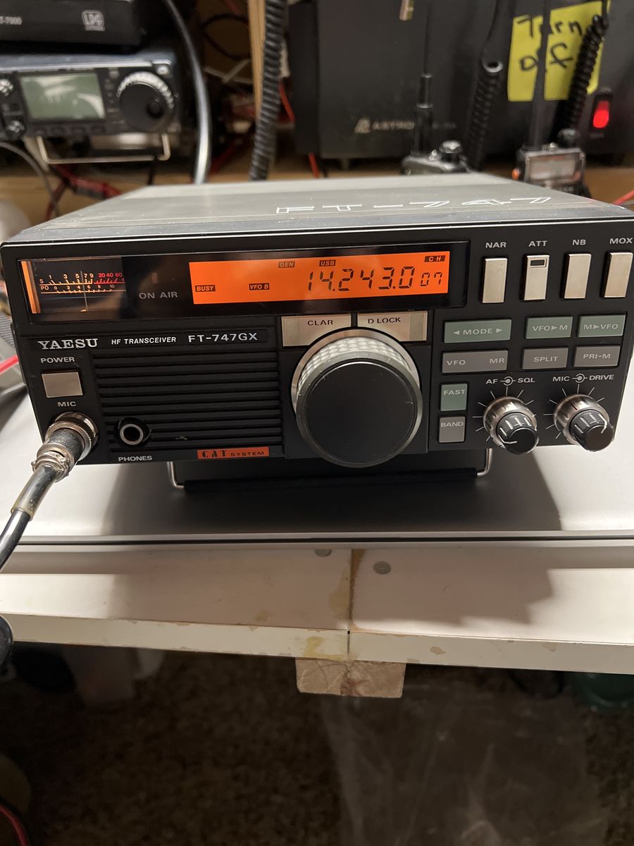 Complete hf and uhf vhf station