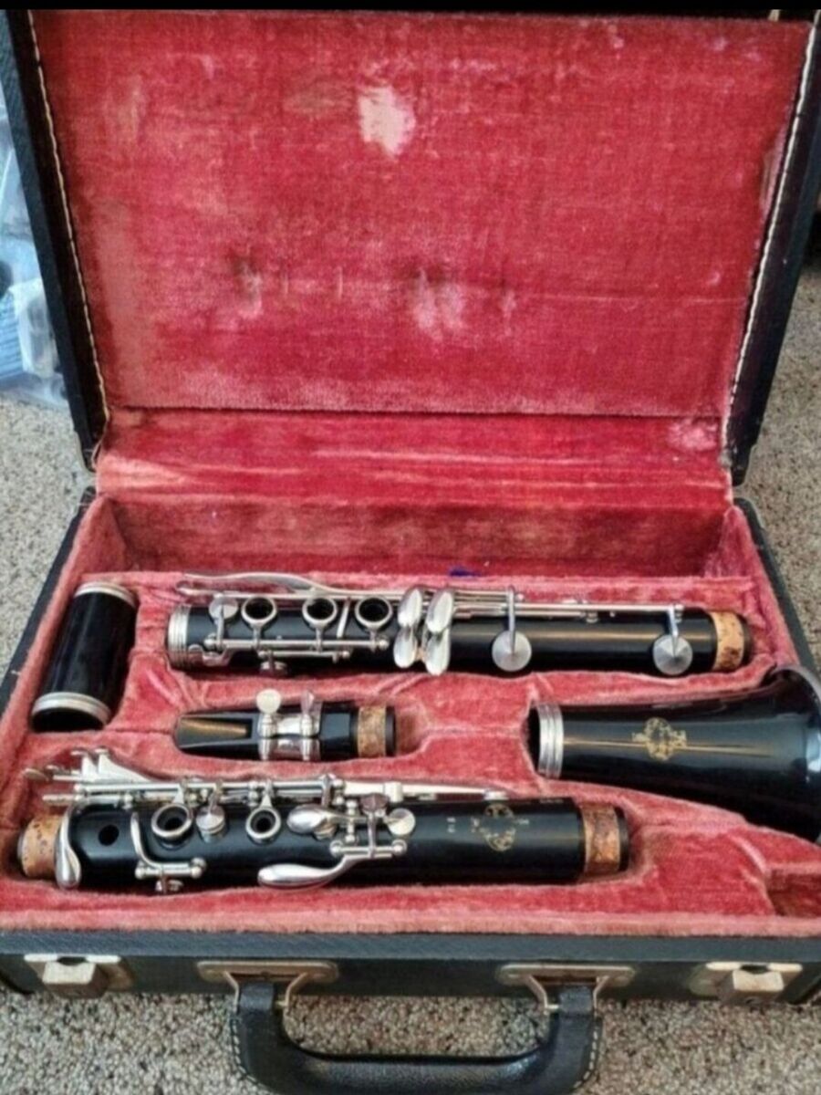 Buffet Clarinet with Warranty