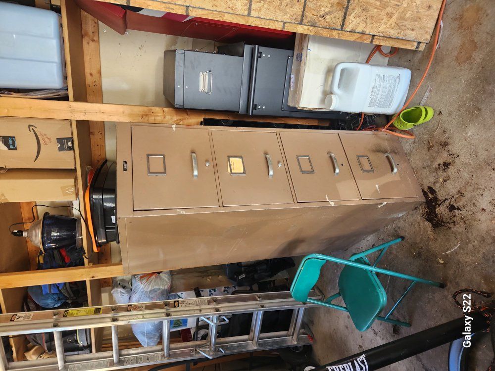4 drawer filing cabnet