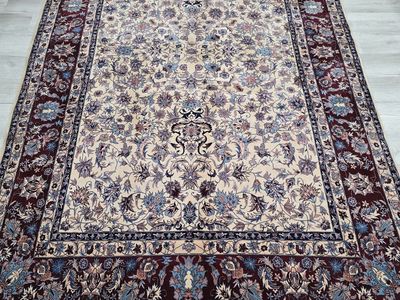 6x9 Handknotted Kashan Wool Area Rug