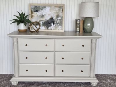 Solid Wood 6-Drawer Dresser / Nursery Changer (Sherwin-Williams Minimalist)