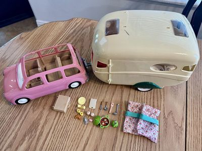 Calico Critter Trailer and Car