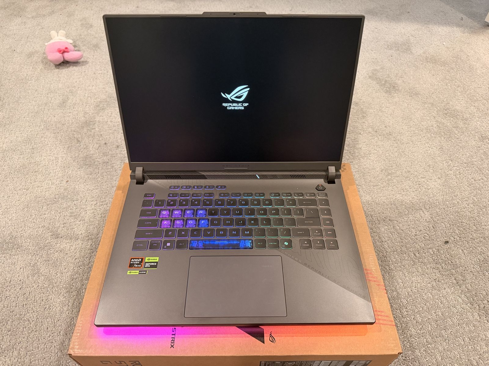 ASUS ROG strix G16 5070 gaming laptop
