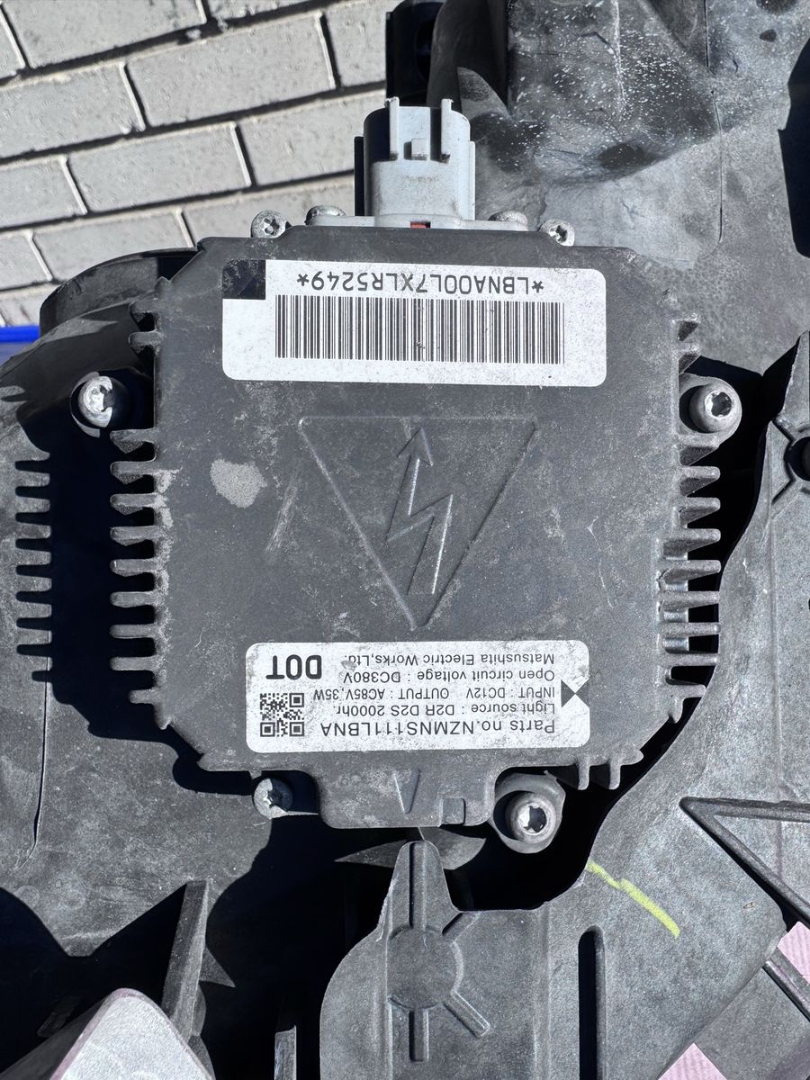 Main image 3