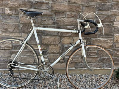 1971 Peugeot Vintage Road Bike - All Original (except front wheel) - Great Condition! $400 O.B.O!!