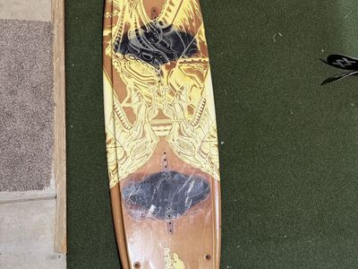 Hyperlite Wakeboard with Fins - Wake Series