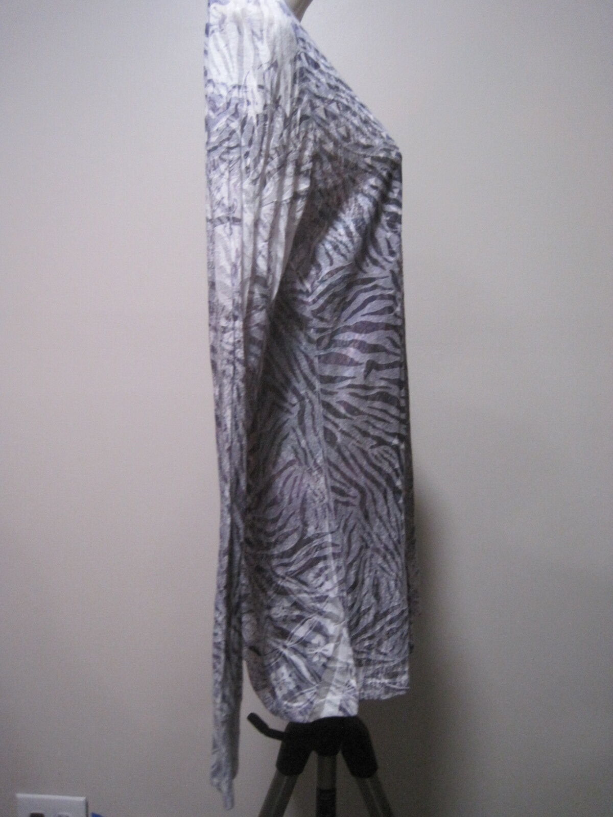 T Party Womens Floral Purple Transparent Sheer Long Sleeve V-Neck Shirt Large