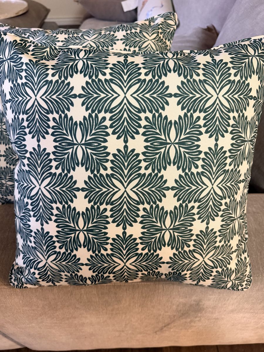 Main image 3