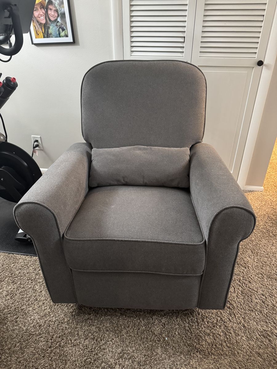 Nursery Recliner / Glider