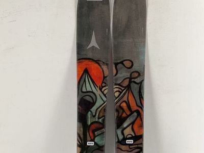 2026 Atomic Bent 100 w/ Atomic Strive 11 Demo Bindings