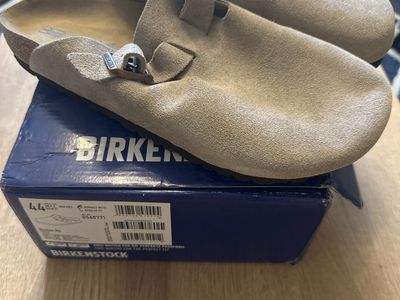 Birkenstock Boston Taupe size 11