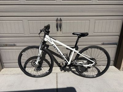 2018 Cannondale Althea Women's Hybrid Bike - White, Disc Brakes, Good Condition
