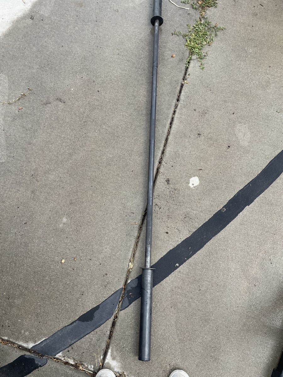 Gold's Gym Olympic Barbell - 7ft 25lbs