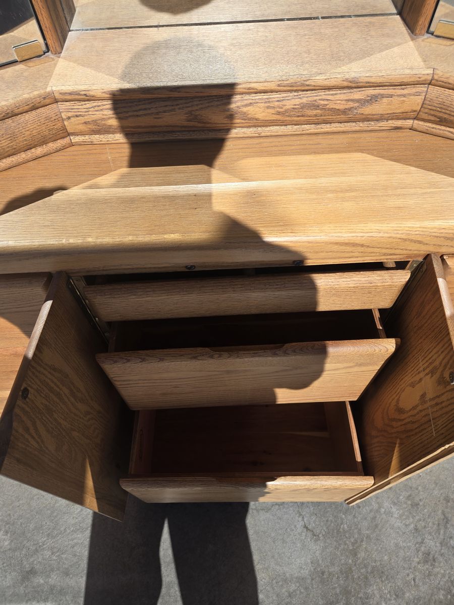 Main image 3