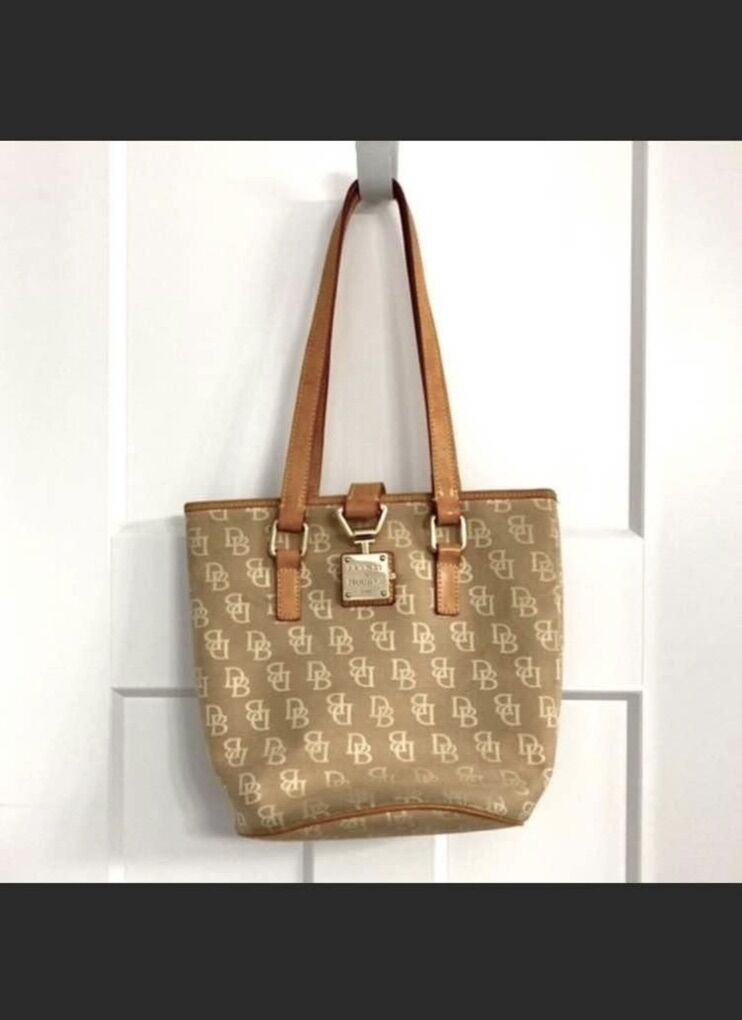Dooney & Bourke Purse