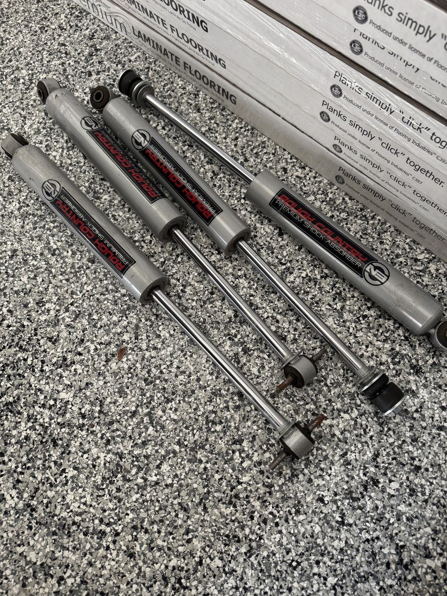 Jeep Wrangler Shocks (Rough country)