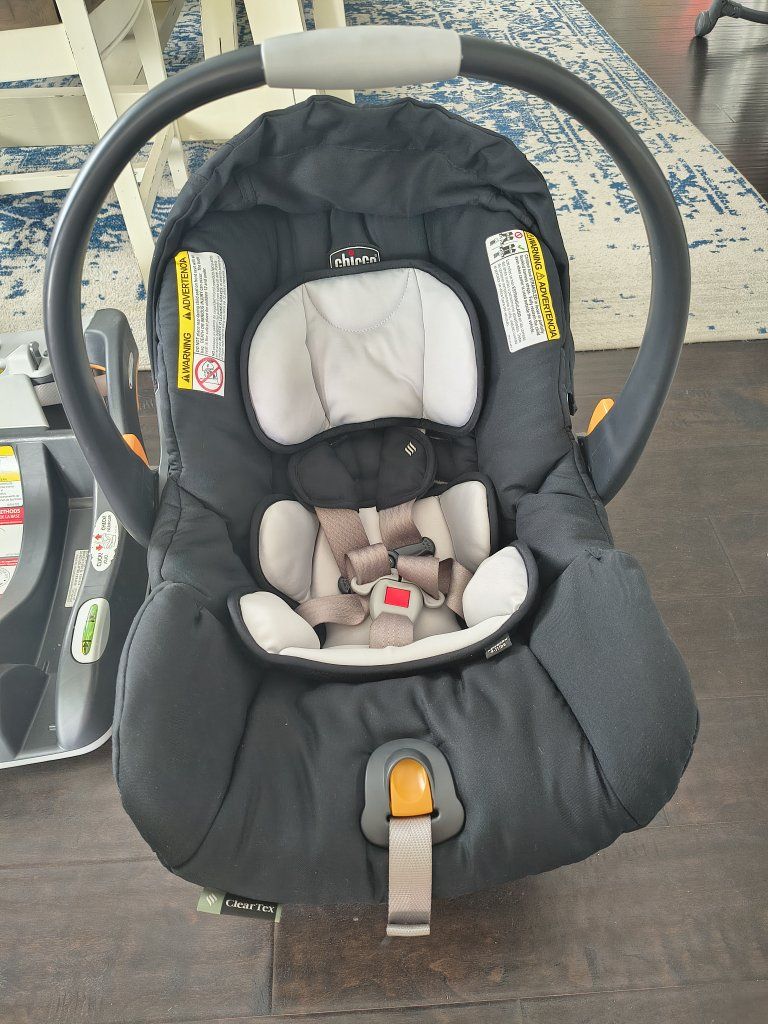 Chicco KeyFit Infant Car Seat with 2 Bases - Black/Grey