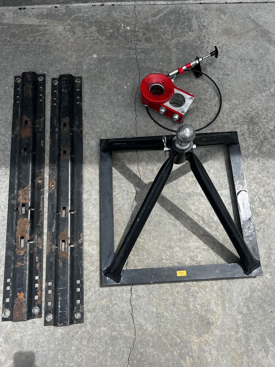 Anderson Hitch for Fifth Wheel Trailer