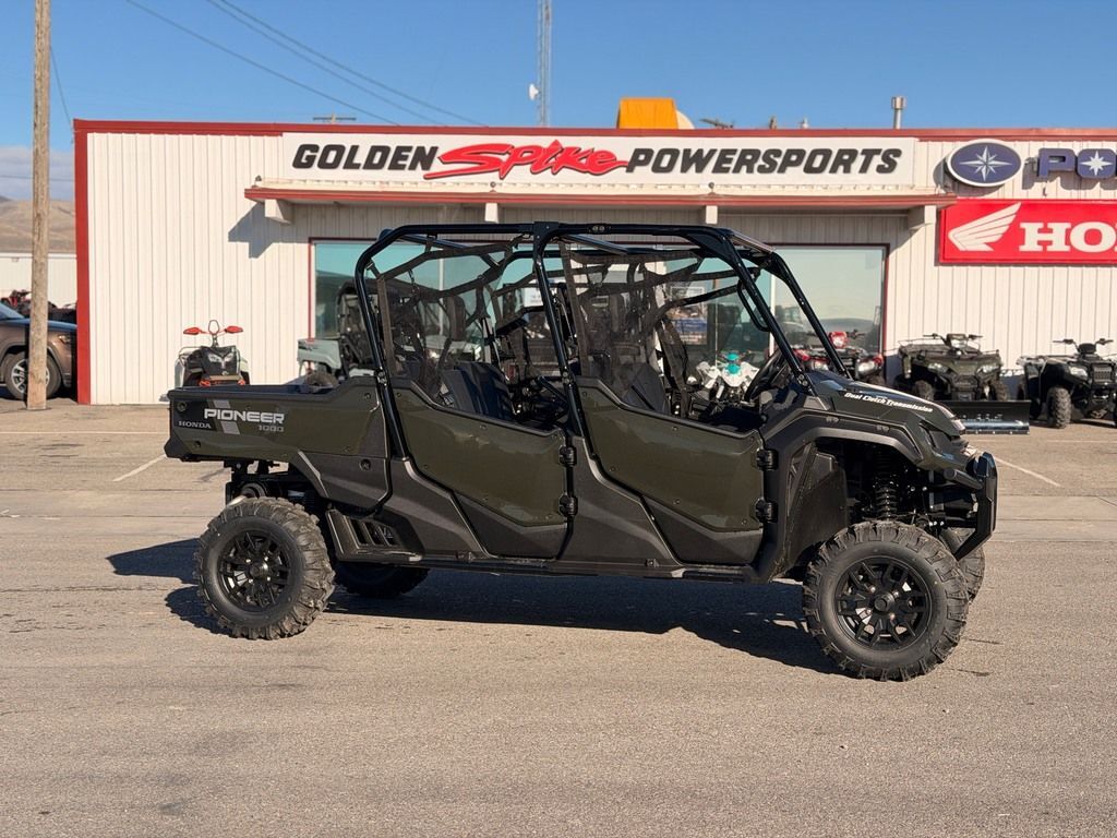 2025 Honda® Pioneer 1000-6 Deluxe Crew