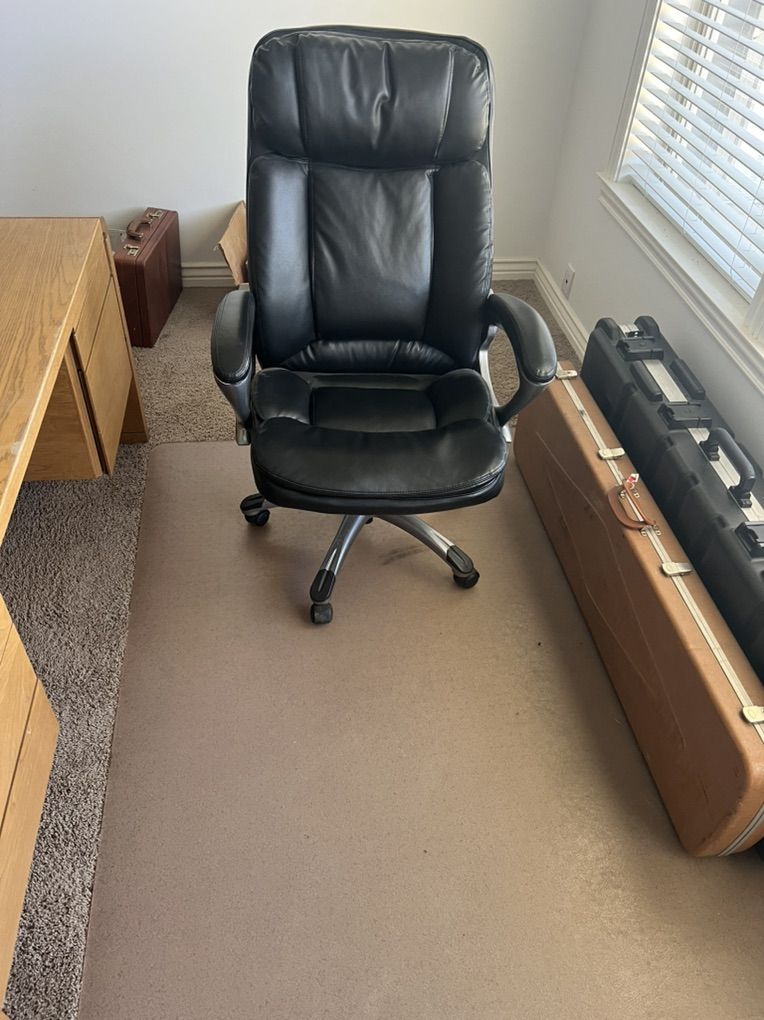 Office Chair And Mat