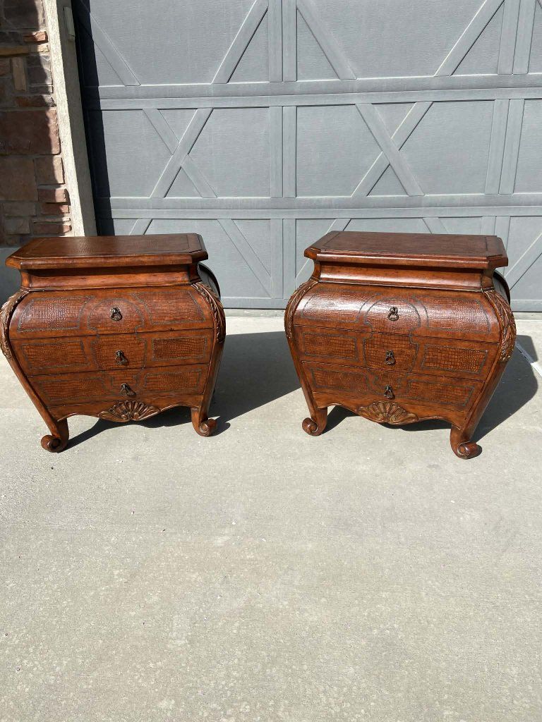 Set of 2 Bombe nightstands