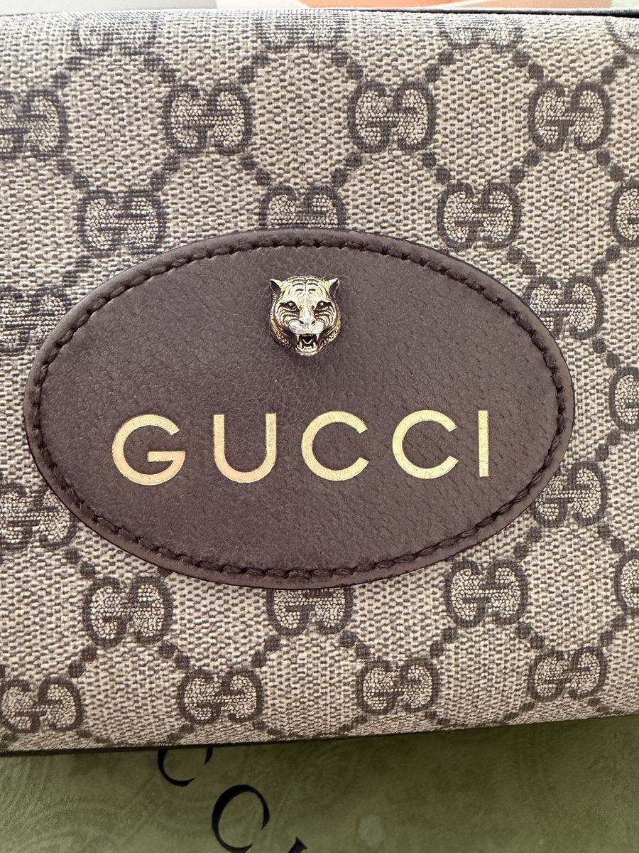 Gucci Neo Vintage GG Supreme Crossbody Bag