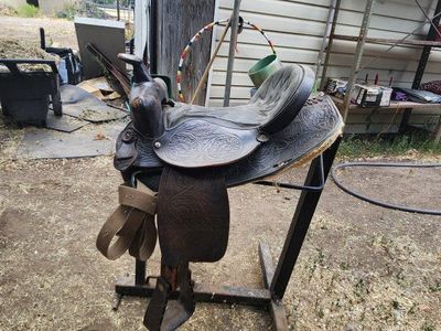 16" western saddle