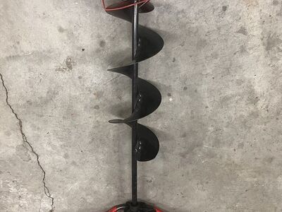 Strikemaster 10 Gas Ice Auger