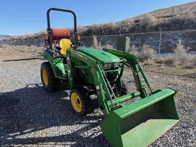 2017 John Deere 2038R