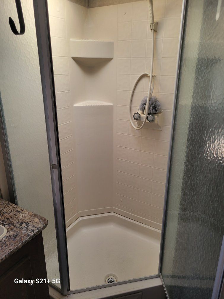 Main image 6
