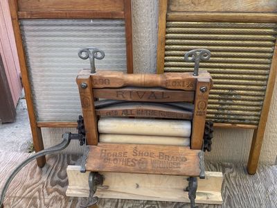 Antique Laundry Room Decorations