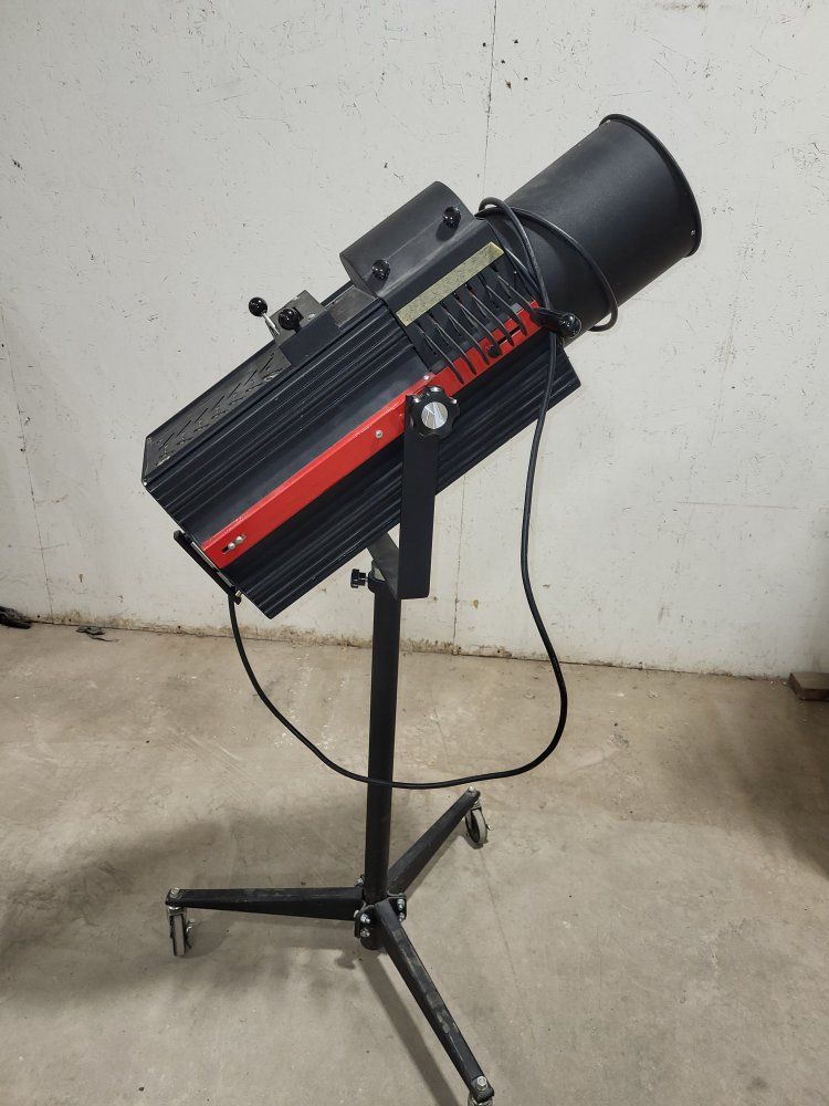 Lyceon The Midget 1206 Stage Lighting Followspot 120V 10A FEL Lamp