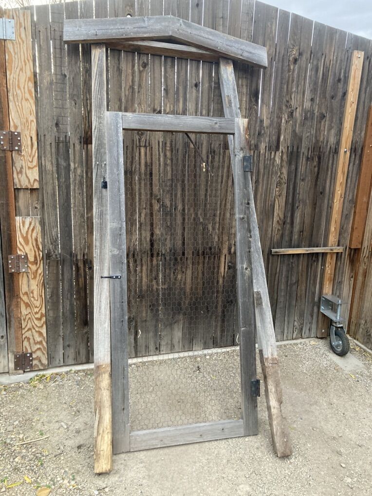 Redwood Gate And Posts