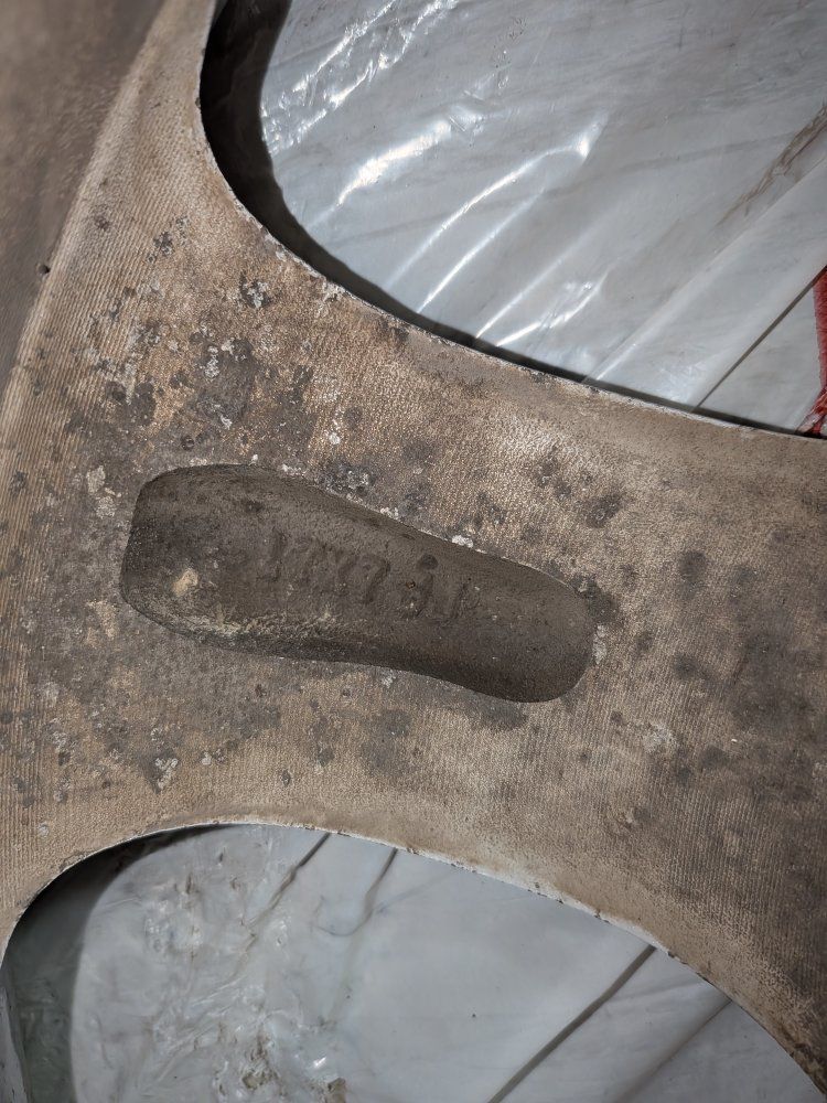 Main image 4